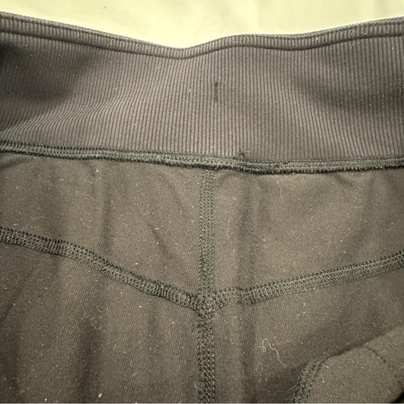 Lululemon women’s cropped jogger - 8/10 - Picture 6 of 7